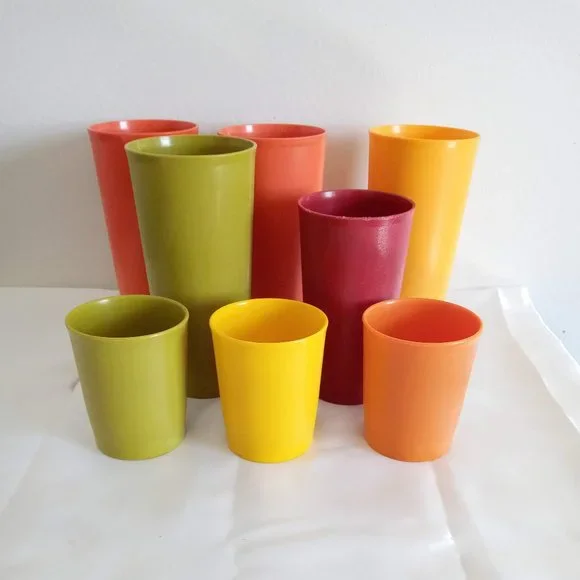 Eight Tupperware Cups Vintage Different Sizes & Colors - Picture 16 of 16